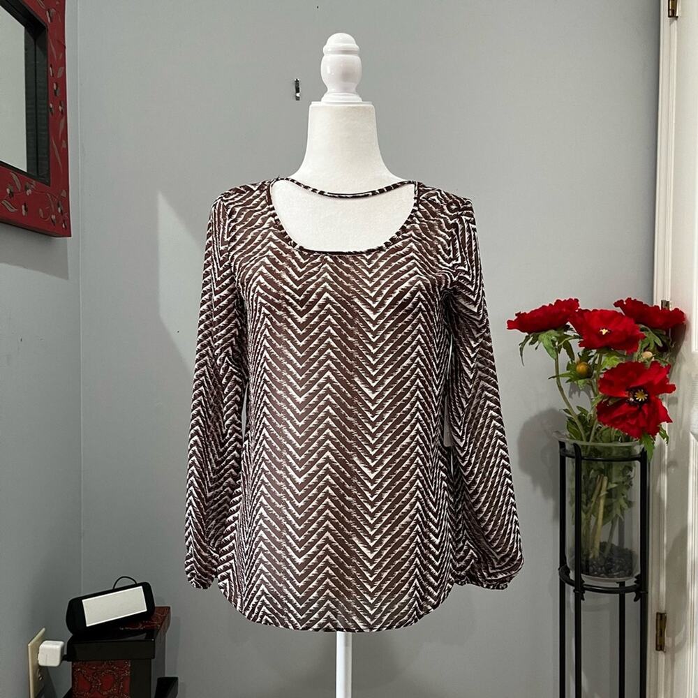 NEW Charming Charlie Longline Flutter Chevron Stripe Two Tone Choker Blouse NWT
